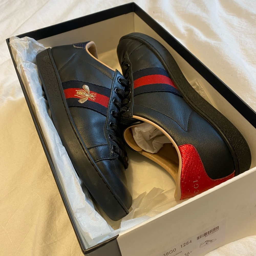 Gucci Women’s Black Ace Bee Sneakers